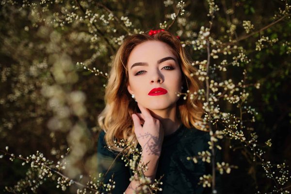 What's the Best Way to Match a Cashmere Cardigan With Slacks for a Chic Look?